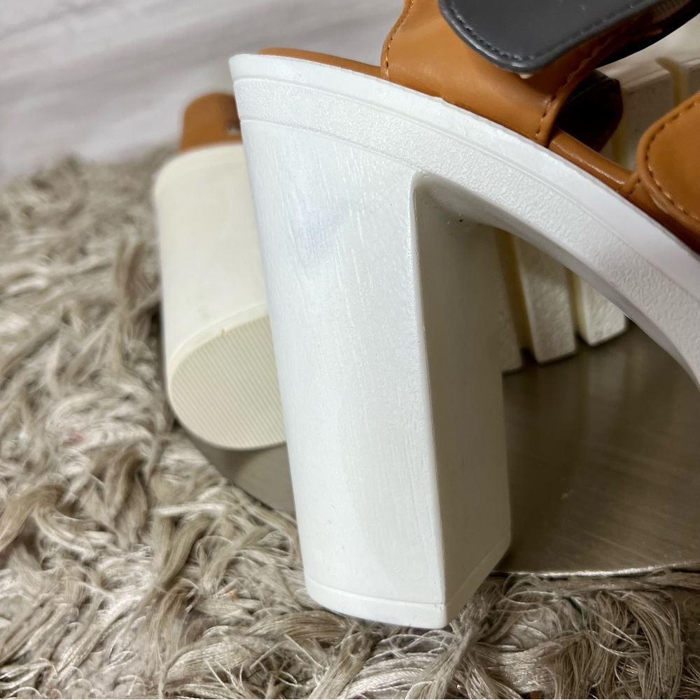 NEW ‘Raina’ Chunky Heels - Picture 9 of 11